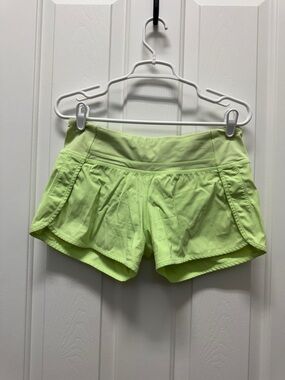 Lululemon Women's Athletic Shorts - Lime Green
